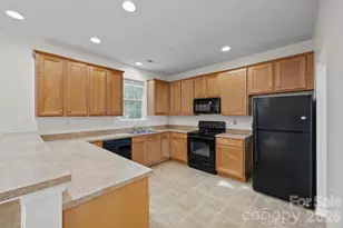 14307 O'Casey Ln, Charlotte, NC 28213 - Photo 9