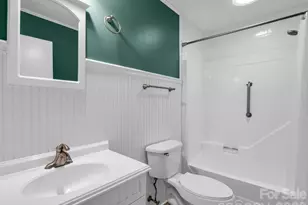 31 Deer Run Dr, Asheville, NC 28803 - Photo 21