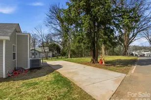 3900 Plainview Rd, Charlotte, NC 28208 - Photo 27