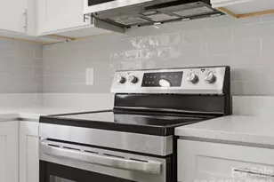 3900 Plainview Rd, Charlotte, NC 28208 - Photo 13