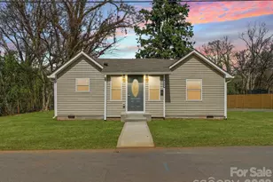 3900 Plainview Rd, Charlotte, NC 28208 - Photo 1