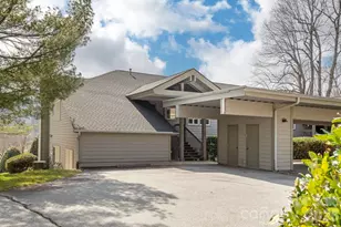 111 Bluffview Ln, Flat Rock, NC 28731 - Photo 1