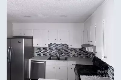 1511 Old Carriage Drive, Newton, NC 28658 - Photo 19