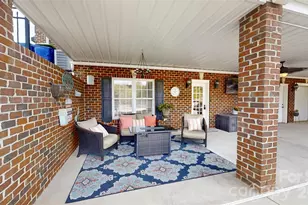 2400 Carriage Ln, Lincolnton, NC 28092 - Photo 41