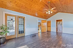 401 Tipstill Cove, Waynesville, NC 28786 - Photo 19