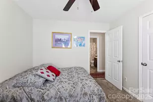 708 Peregrine Ct, Gastonia, NC 28056 - Photo 13