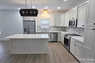 774 8th St NE, Hickory, NC 28601 - Photo 3