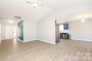 7200 Petal Ct, Charlotte, NC 28227 - Photo 9