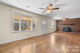 228 Holly St, Hudson, NC 28638 - Photo 5