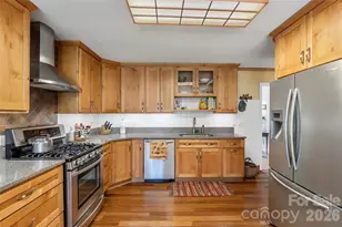 3123 Cheryl Dr, Hendersonville, NC 28792 - Photo 15