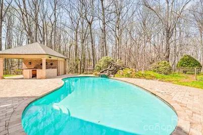 1043 Rolling Green Drive, Newton, NC 28658 - Photo 43