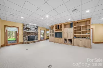 1043 Rolling Green Drive, Newton, NC 28658 - Photo 31