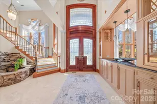 1043 Rolling Green Dr, Newton, NC 28658 - Photo 7