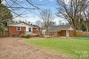 4508 Bradbury Dr, Charlotte, NC 28209 - Photo 31