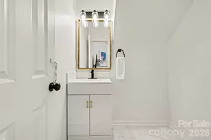 9152 Snow Hill Ct, Charlotte, NC 28269 - Photo 7