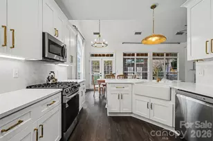 9152 Snow Hill Ct, Charlotte, NC 28269 - Photo 15