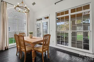 9152 Snow Hill Ct, Charlotte, NC 28269 - Photo 11