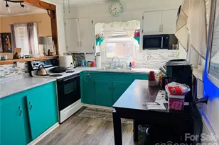 824 Baxter Rd, Cherryville, NC 28021 - Photo 9