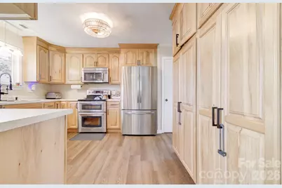 113 Brightwater Heights Drive, Hendersonville, NC 28791 - Photo 19