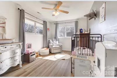 113 Brightwater Heights Drive, Hendersonville, NC 28791 - Photo 9