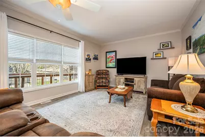 34 Middle Street, Hendersonville, NC 28792 - Photo 11