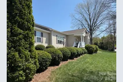 34 Middle Street, Hendersonville, NC 28792 - Photo 3