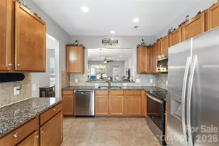 20237 Dovekie Ln, Fort Mill, SC 29707 - Photo 3