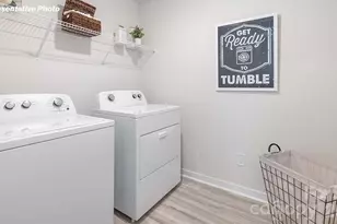 15127 Puffin Ct, Charlotte, NC 28215 - Photo 17