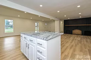 407 N Cherry St, Cherryville, NC 28021 - Photo 9