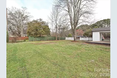 407 N Cherry Street, Cherryville, NC 28021 - Photo 19