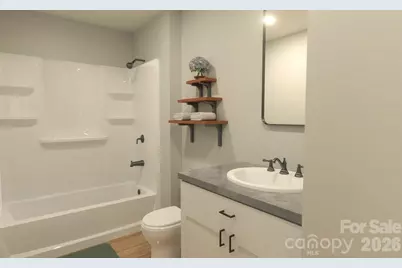 1905 9th Street SE, Hickory, NC 28602 - Photo 11