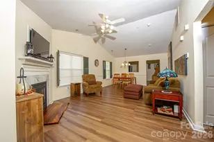 5320 Harris Cove Dr, Charlotte, NC 28269 - Photo 15