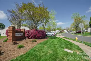 5320 Harris Cove Dr, Charlotte, NC 28269 - Photo 39