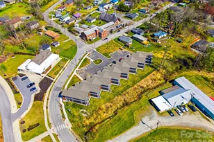 143 Carver St, Brevard, NC 28712 - Photo 5