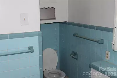 2210 N Cannon Boulevard, Kannapolis, NC 28083 - Photo 11