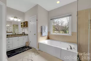 5105 Downing Creek Dr, Charlotte, NC 28269 - Photo 25