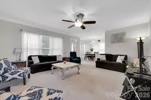 5105 Downing Creek Dr, Charlotte, NC 28269 - Photo 11