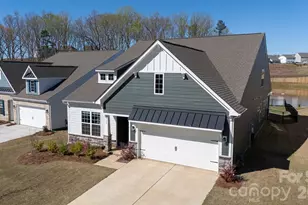 2138 Bowie Stone Ct, Fort Mill, SC 29715 - Photo 3