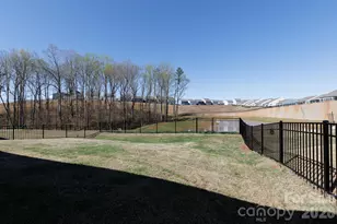 2138 Bowie Stone Ct, Fort Mill, SC 29715 - Photo 37