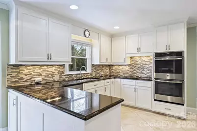 10501 Roseberry Court, Charlotte, NC 28277 - Photo 9