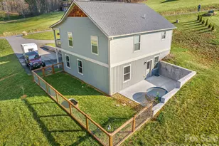 38 Sunrise Dr, Mars Hill, NC 28754 - Photo 3