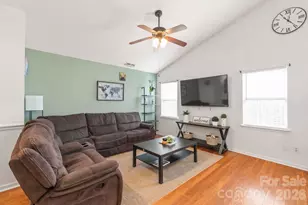 5804 Crosswinds Ct, Indian Trail, NC 28079 - Photo 3