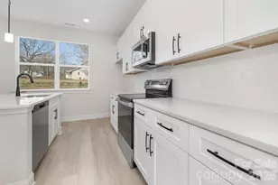 264 N Lackey St, Statesville, NC 28677 - Photo 3