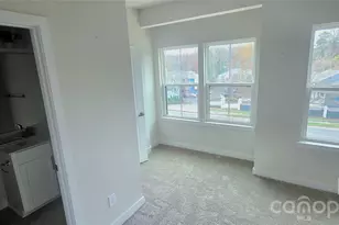960 Broad River Ln, Charlotte, NC 28211 - Photo 13