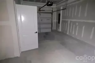 960 Broad River Ln, Charlotte, NC 28211 - Photo 17