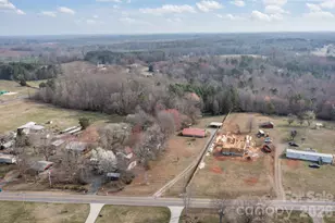 133 Elmwood Rd, Statesville, NC 28625 - Photo 3