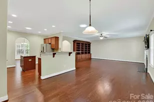 21277 Summerbrook Dr, Cornelius, NC 28031 - Photo 7