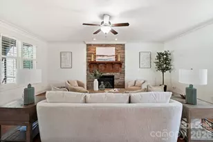 2528 Springs Dr, Charlotte, NC 28226 - Photo 17