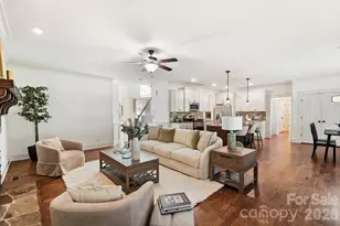 2528 Springs Dr, Charlotte, NC 28226 - Photo 19