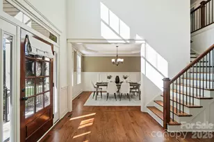 2528 Springs Dr, Charlotte, NC 28226 - Photo 9